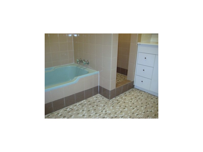 89 Nadine St, Graceville QLD 4075