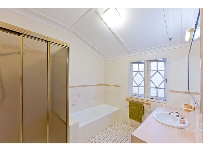 28 Grace Street, Corinda QLD 4075