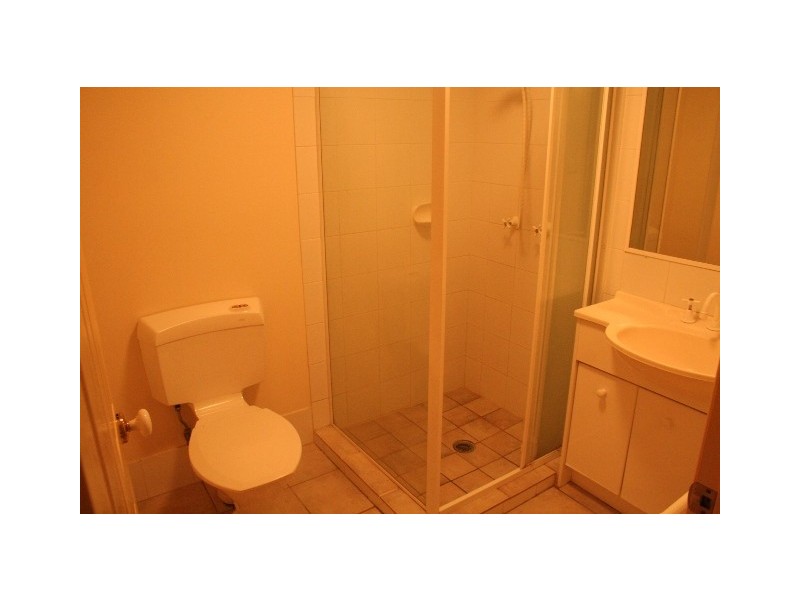 6/30 Rennie St, Indooroopilly QLD 4068