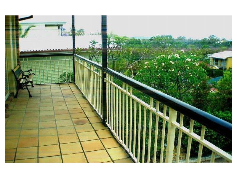 6/30 Rennie St, Indooroopilly QLD 4068