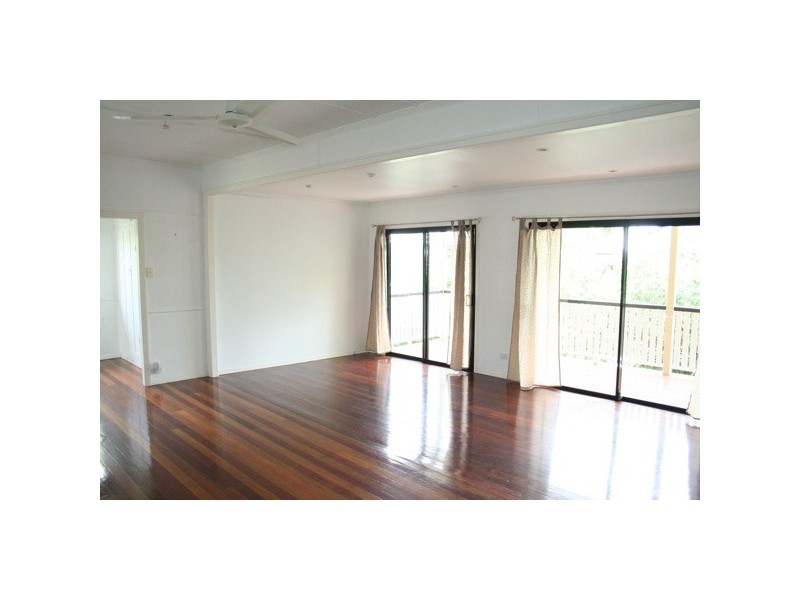 52 Magee Street, Graceville QLD 4075