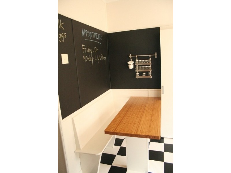 118 Appel St, Graceville QLD 4075