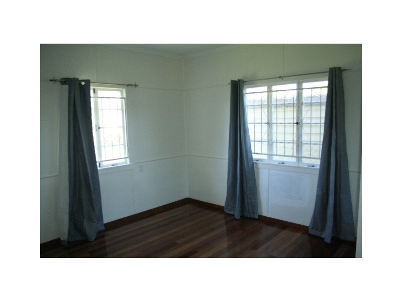 118 Appel St, Graceville QLD 4075