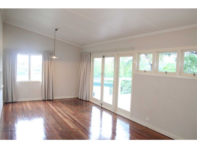 28 Alkina Street, Kenmore QLD 4069