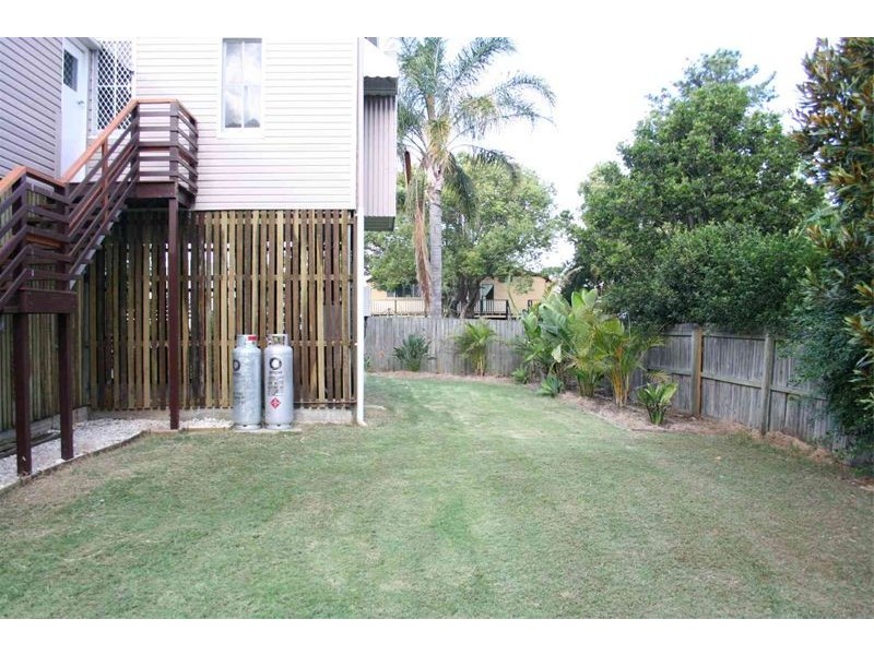 12 Cook Street, Oxley QLD 4075