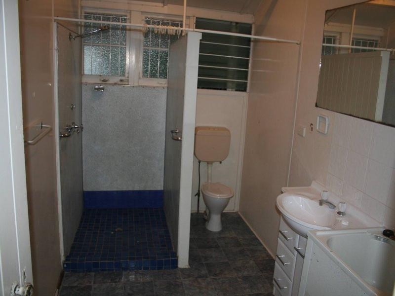 98 Verney Road West, Graceville QLD 4075