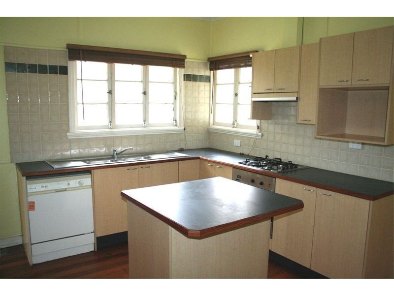 38 Quarry Road, Sherwood QLD 4075