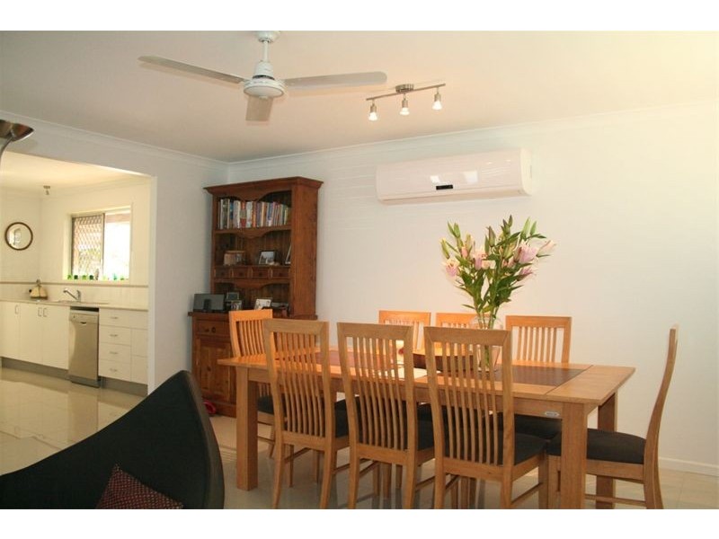 25 Cook Street, Oxley QLD 4075