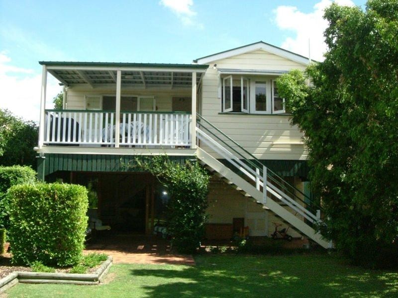 40 Plumer Street, Sherwood QLD 4075