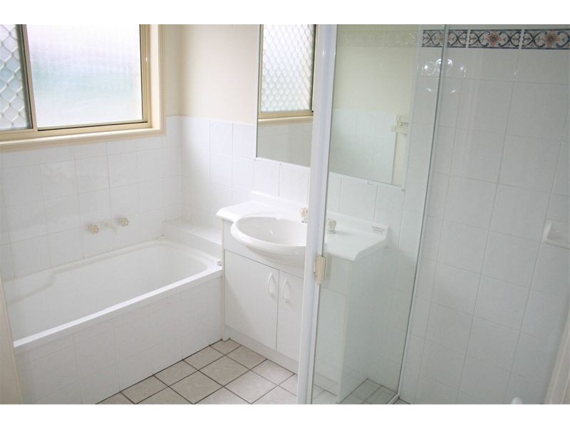 48 Gleneagles Crescent, Oxley QLD 4075