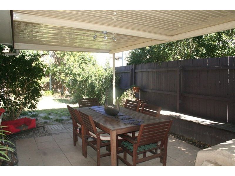 2/59 Jerrold Street, Sherwood QLD 4075