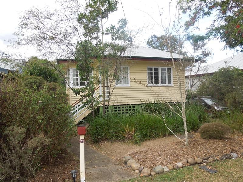 24 Austral Avenue, Graceville QLD 4075