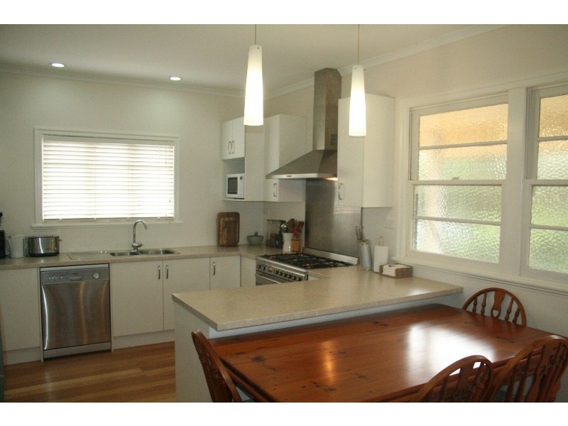 24 Austral Avenue, Graceville QLD 4075