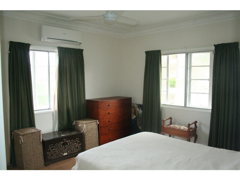24 Austral Avenue, Graceville QLD 4075