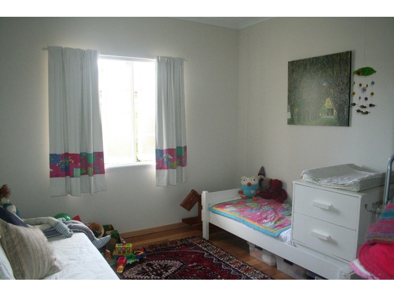 24 Austral Avenue, Graceville QLD 4075