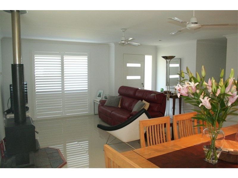 25 Cook Street, Oxley QLD 4075