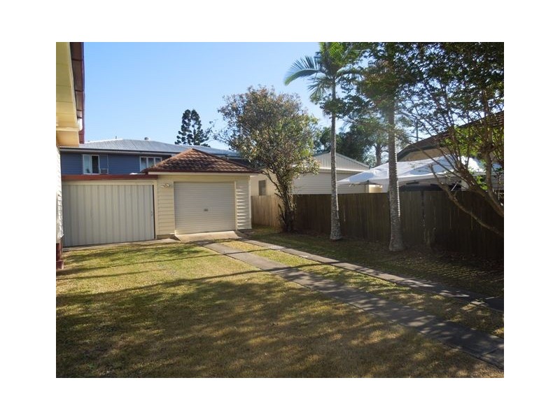 9 Borden Street, Sherwood QLD 4075