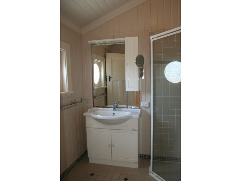 35 Sandon Street, Graceville QLD 4075