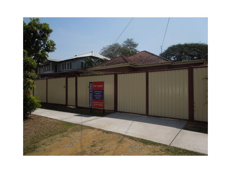 18 Blackheath Road, Oxley QLD 4075
