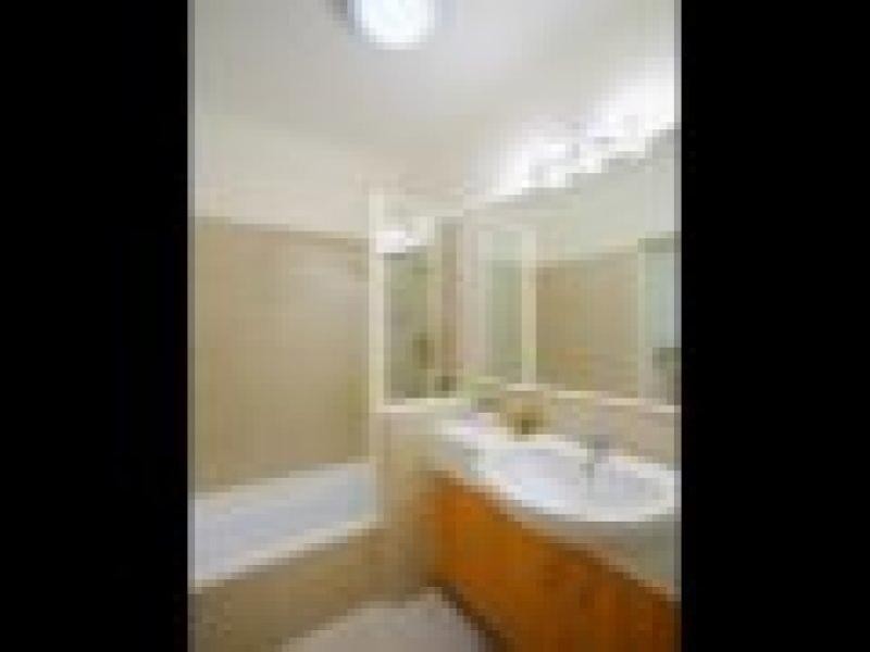 2/158 Graceville Avenue, Graceville QLD 4075