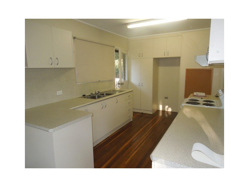 33 Ferry Street, Sherwood QLD 4075