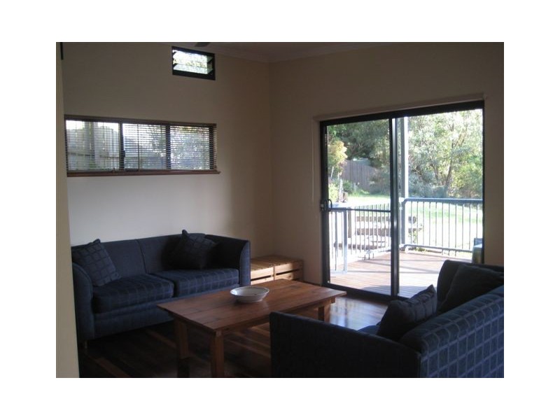 23 Camborne Place, Chapel Hill QLD 4069