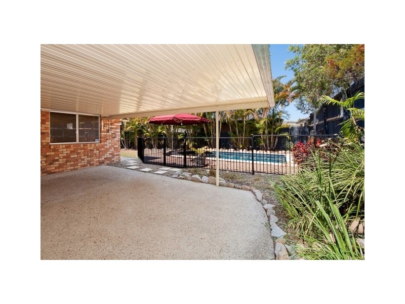 2 Merion Close, Oxley QLD 4075