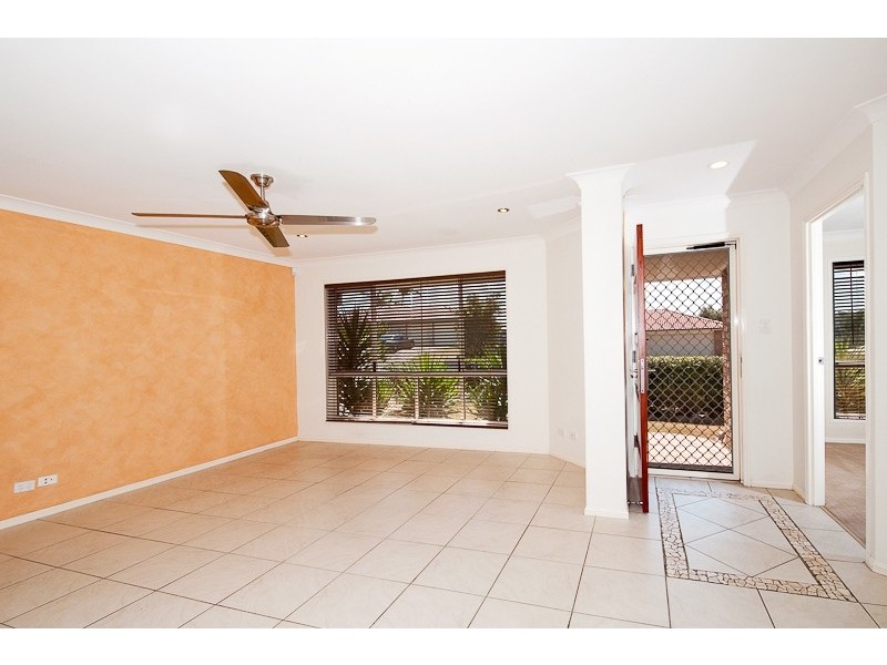 2 Merion Close, Oxley QLD 4075