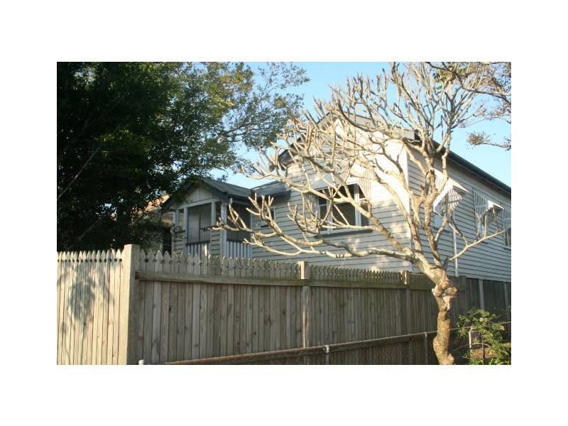 698 Oxley Road, Corinda QLD 4075