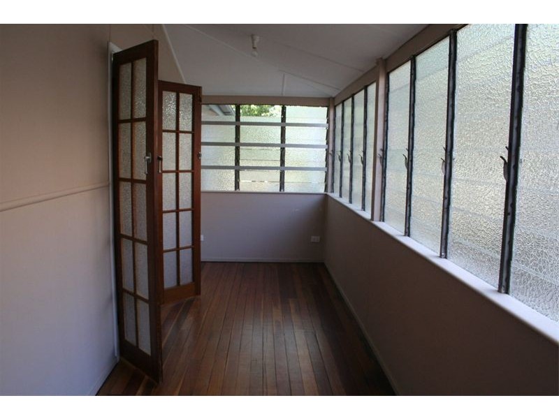 698 Oxley Road, Corinda QLD 4075