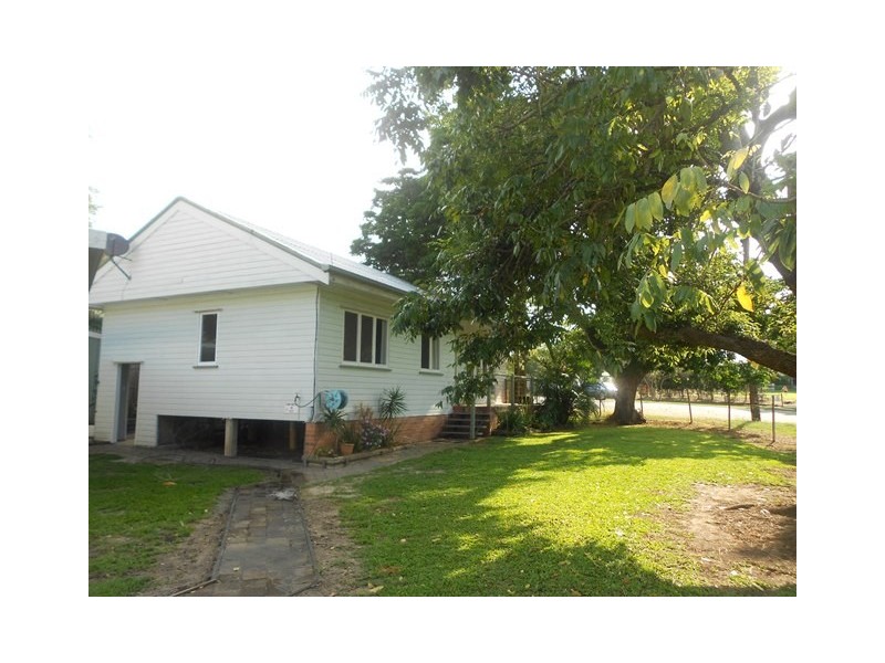 7 Waratah Ave, Graceville QLD 4075