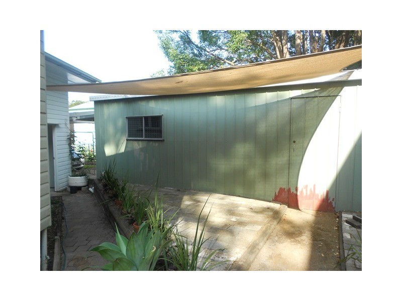 7 Waratah Ave, Graceville QLD 4075