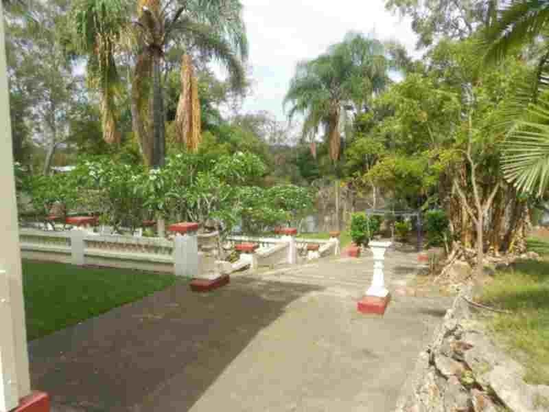 95 Bank Rd, Graceville QLD 4075