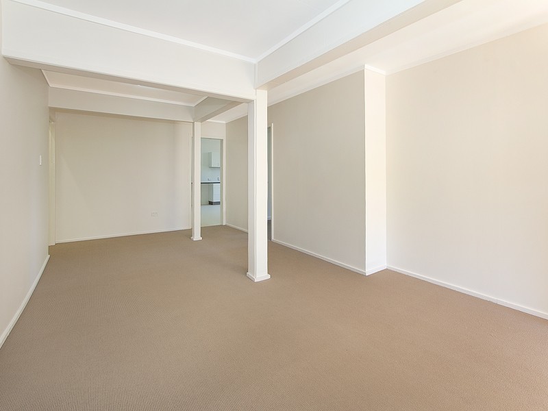 95 Bank Rd, Graceville QLD 4075