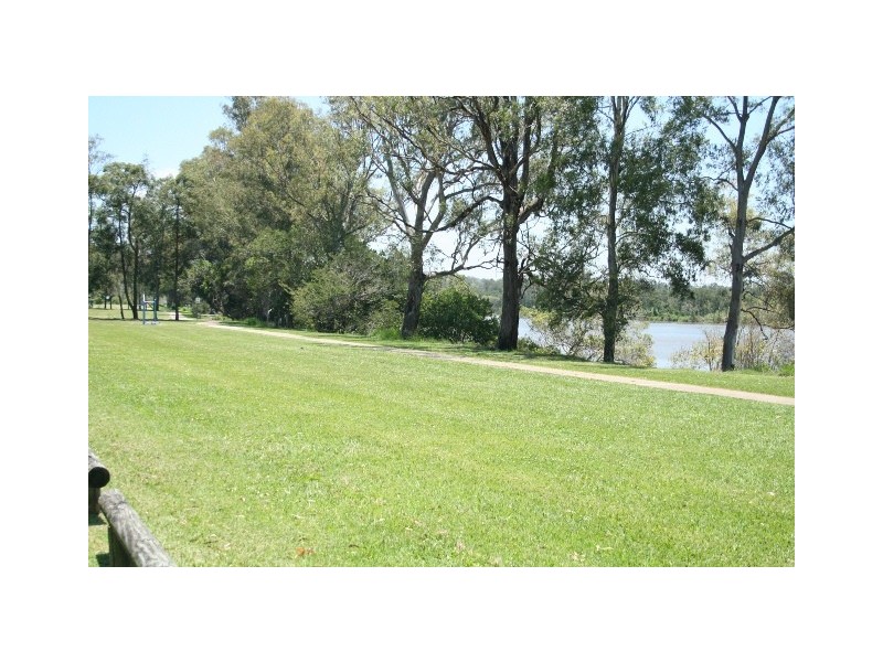 79 Nadine Street, Graceville QLD 4075