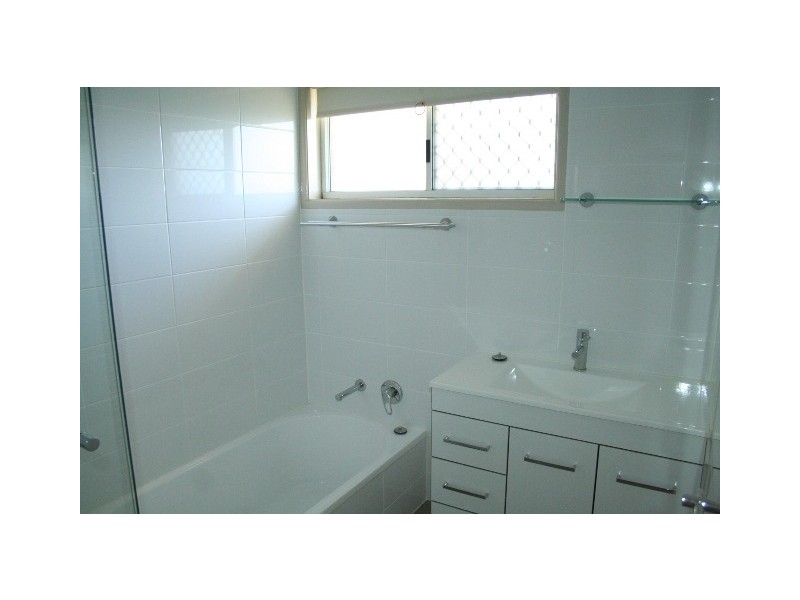 3 Tofanella St, Fig Tree Pocket QLD 4069