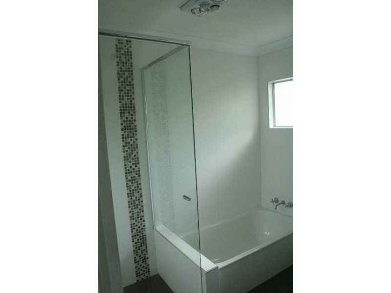 126 Gray Ave, Corinda QLD 4075