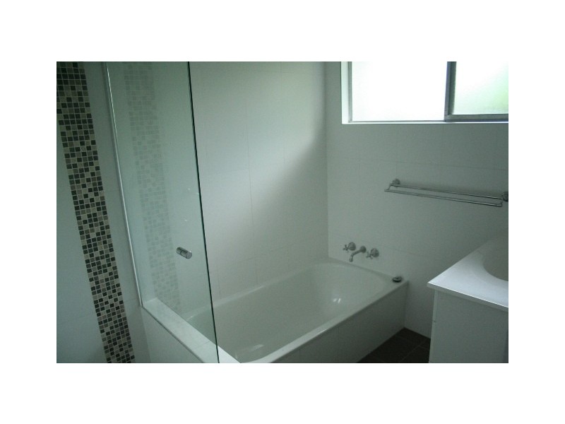 126 Gray Ave, Corinda QLD 4075