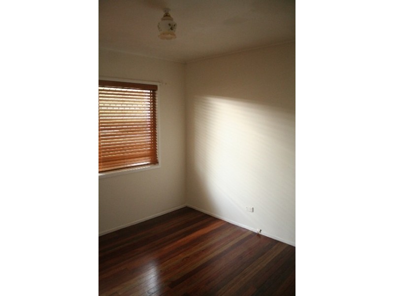 126 Gray Ave, Corinda QLD 4075