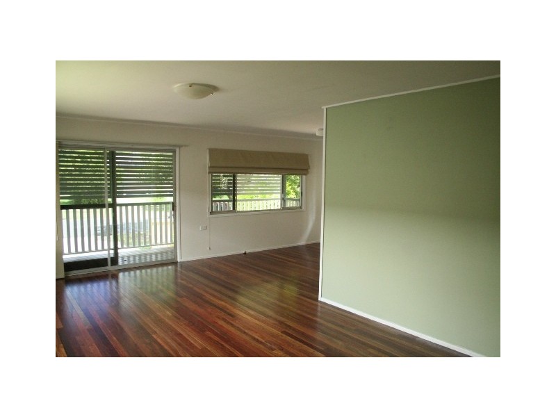 126 Gray Ave, Corinda QLD 4075