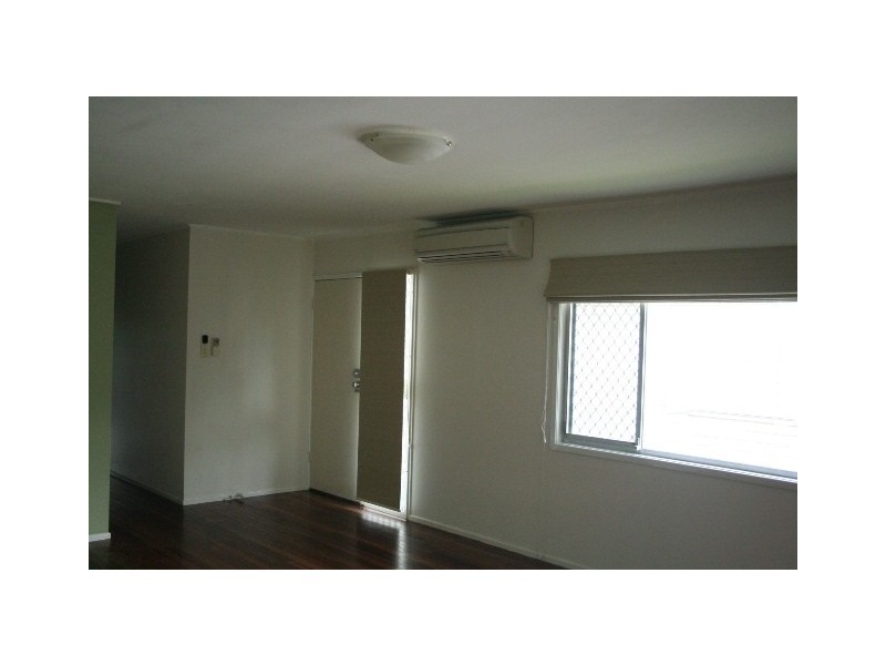 126 Gray Ave, Corinda QLD 4075