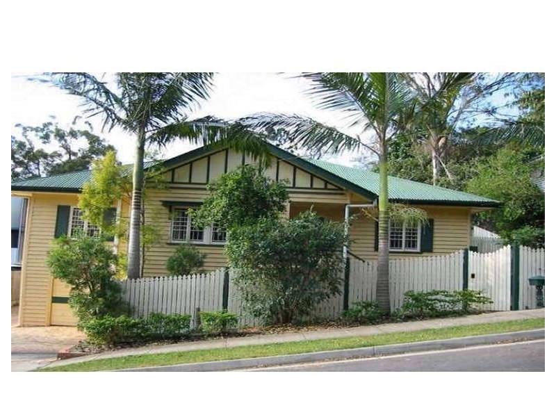 21 Waverley Street, Annerley QLD 4103