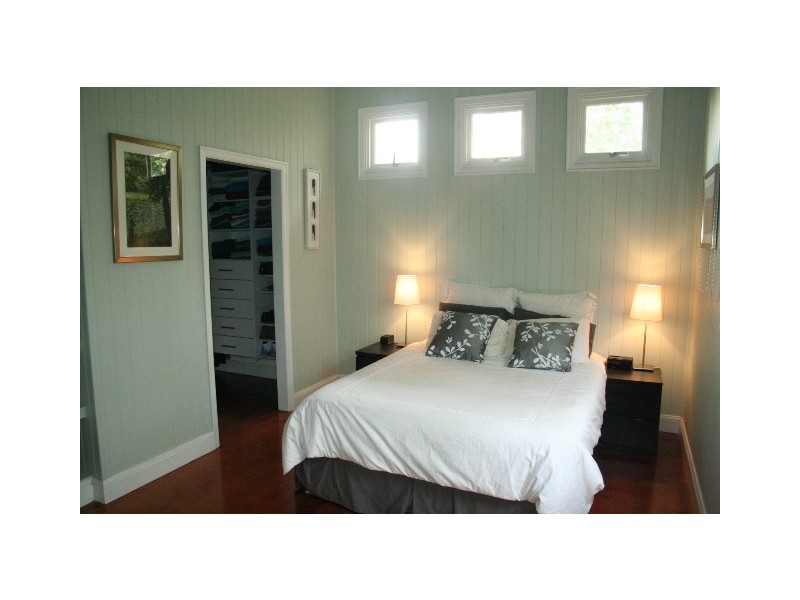 59 Strong Ave, Graceville QLD 4075