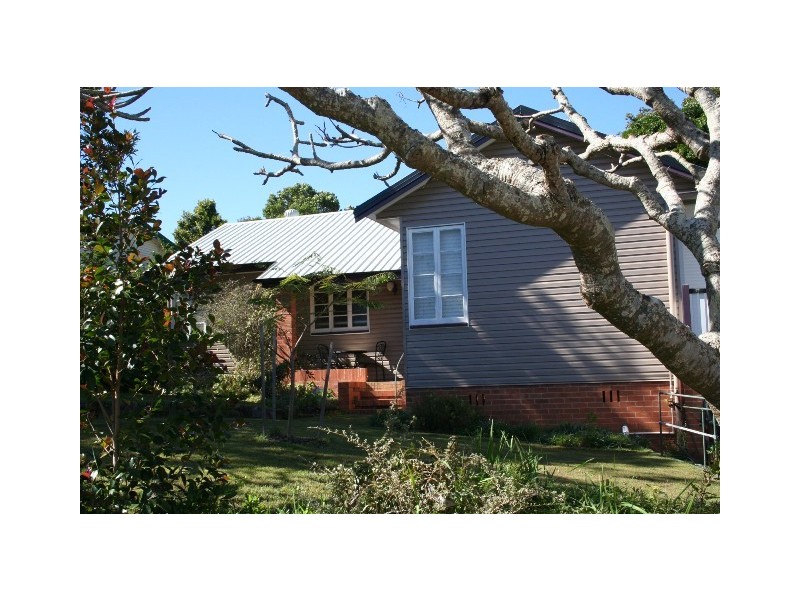 74 Dewar Tce, Sherwood QLD 4075