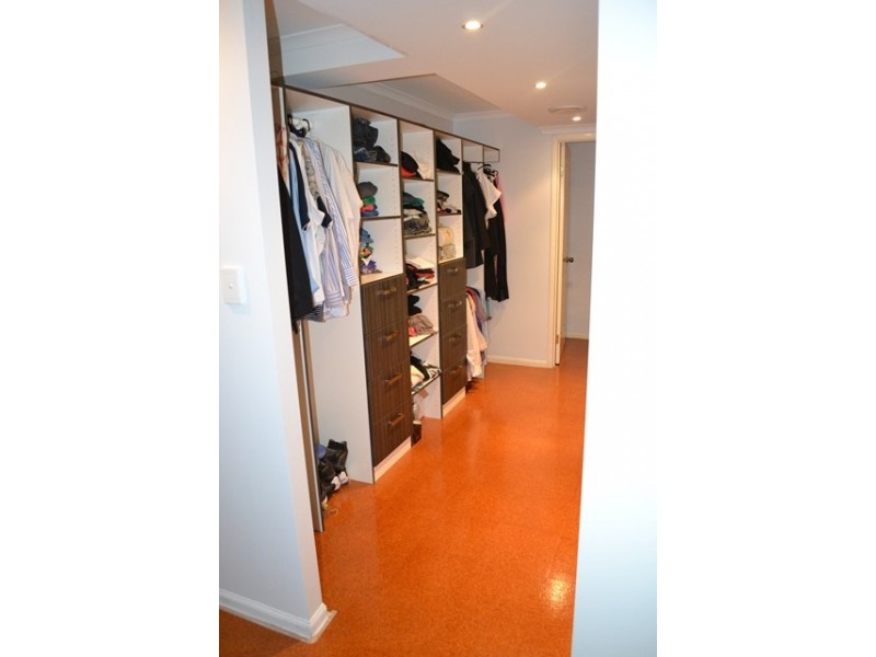 98 Graceville Ave, Graceville QLD 4075