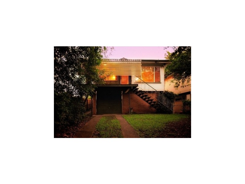 191 Strong Avenue, Graceville QLD 4075