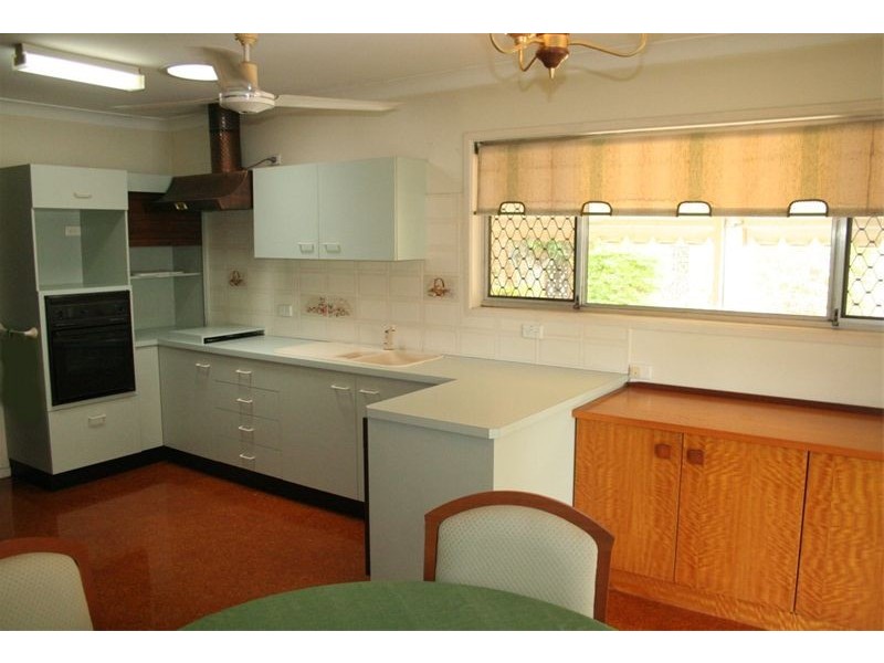 24 Edmondson Street, Corinda QLD 4075