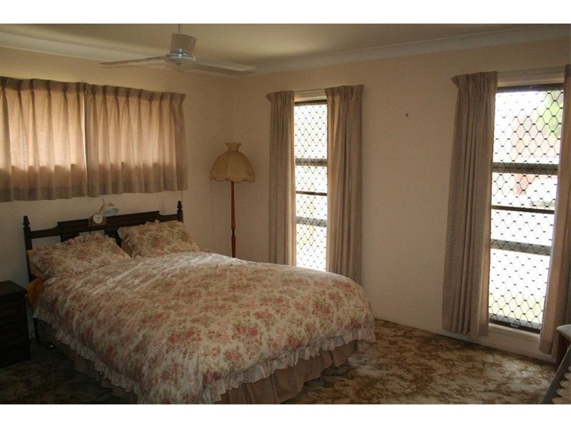 24 Edmondson Street, Corinda QLD 4075