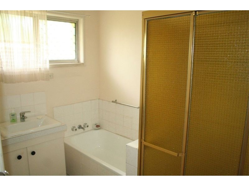 24 Edmondson Street, Corinda QLD 4075