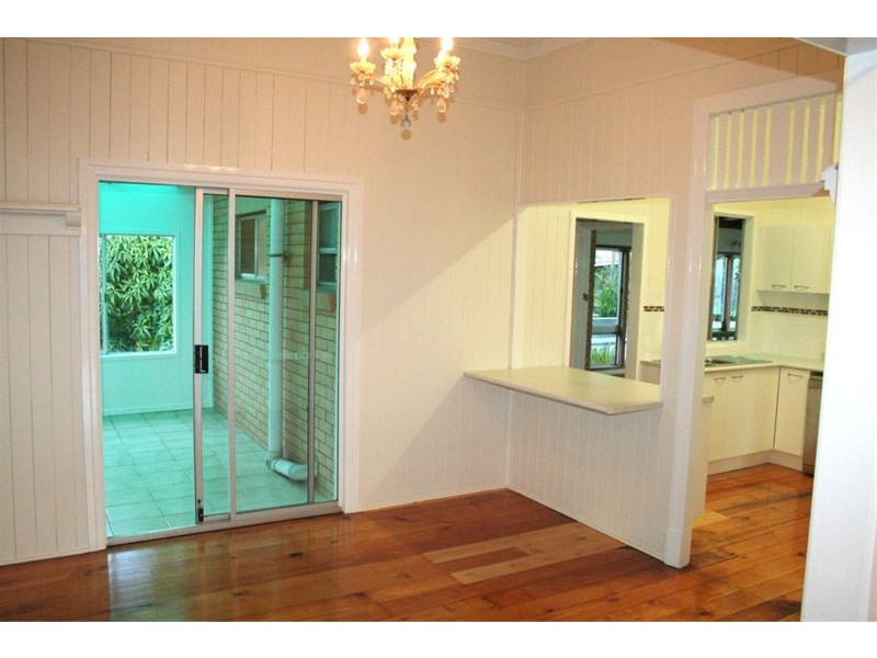 28 Churchill Street, Graceville QLD 4075